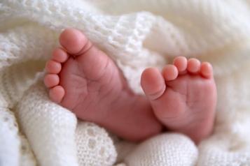 Little feet and toes